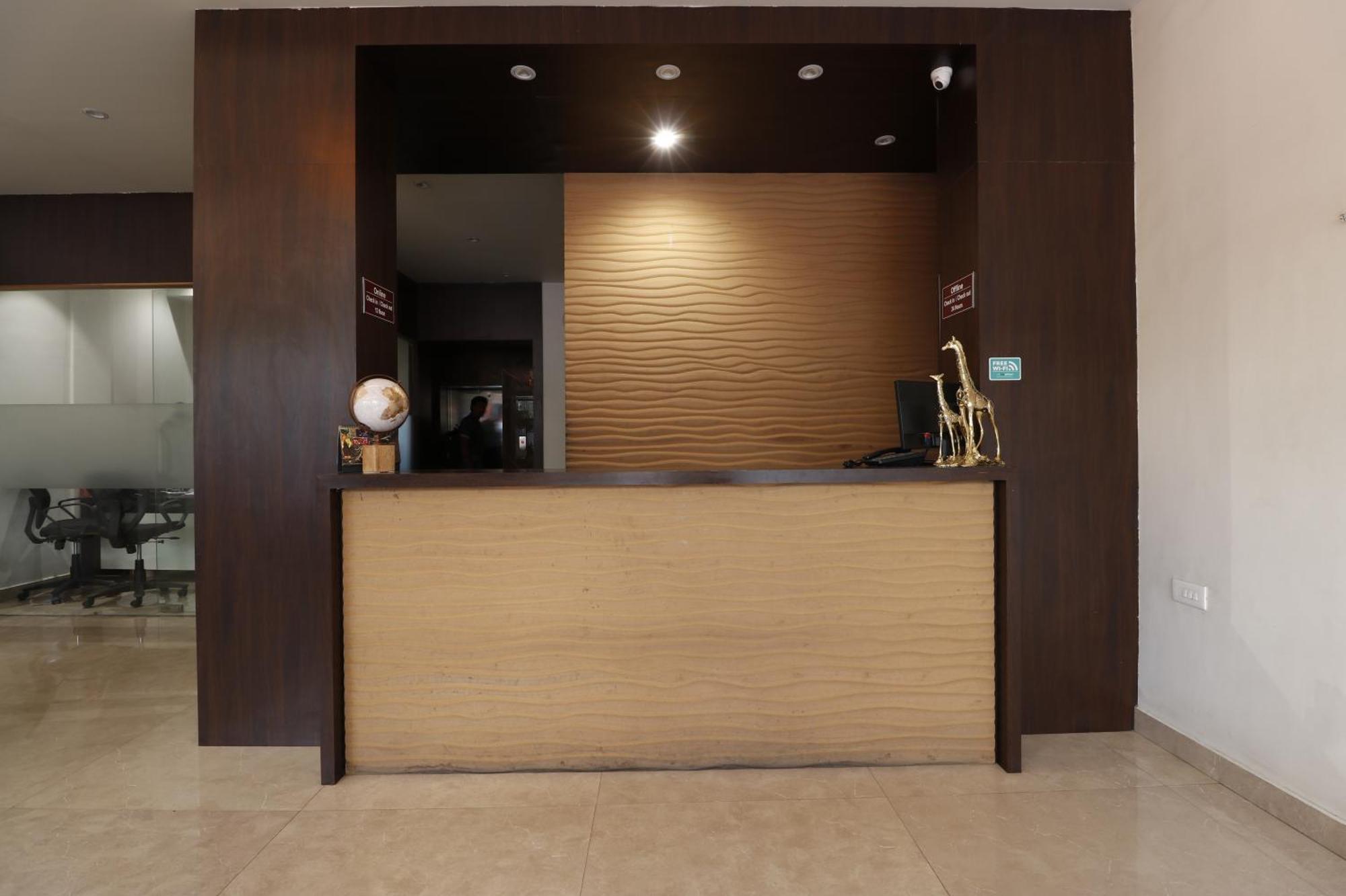 Hotel Yatri Nagpur Buitenkant foto